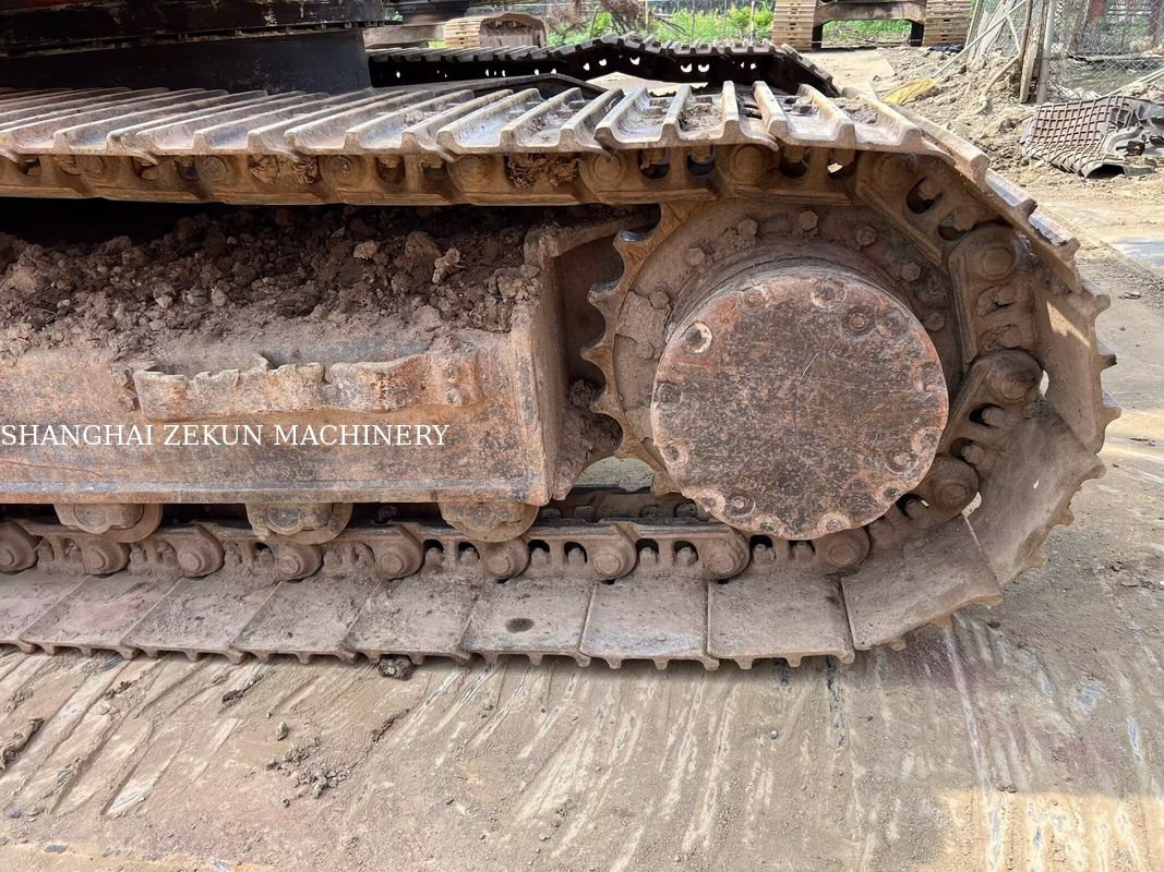 Máy xúc Hitachi ZX130-6 đã qua sử dụng với 11053 giờ hoạt động, chiều dài cần 4.6m, áp suất thủy lực 34.3 MPa