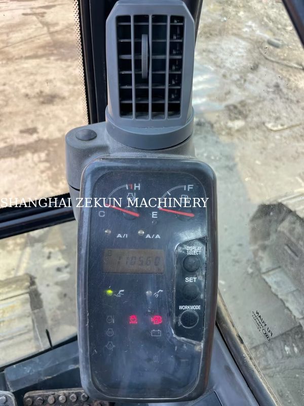 Máy xúc Hitachi ZX200-3G 11056 giờ Tốc độ di chuyển 3.5 / 5.5 km/h