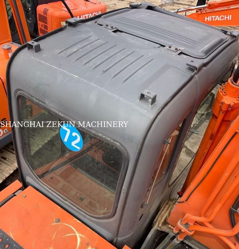 Máy xúc Hitachi ZX200-3G 11056 giờ Tốc độ di chuyển 3.5 / 5.5 km/h