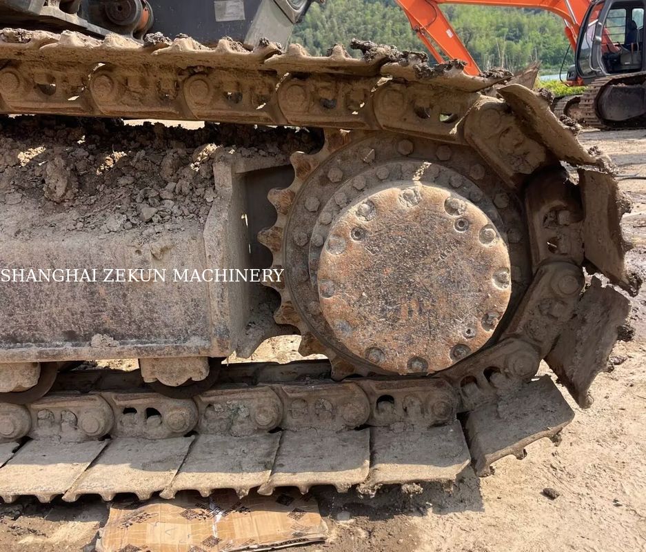 Máy xúc Hitachi ZX200-3G 11056 giờ Tốc độ di chuyển 3.5 / 5.5 km/h