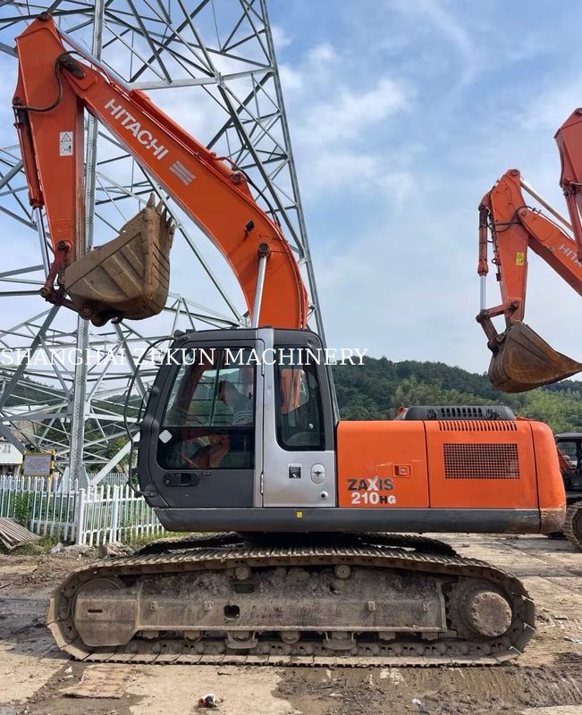 Máy xúc Hitachi ZX200-3G 11056 giờ Tốc độ di chuyển 3.5 / 5.5 km/h