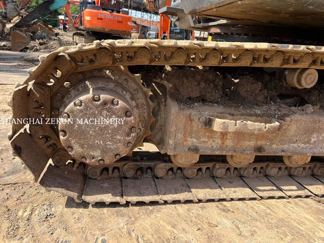 Máy xúc Hitachi ZX200-3G 12081 giờ Tốc độ di chuyển 3.5 / 5.5 Km/h Tính năng Cabin Màn hình đa chức năng