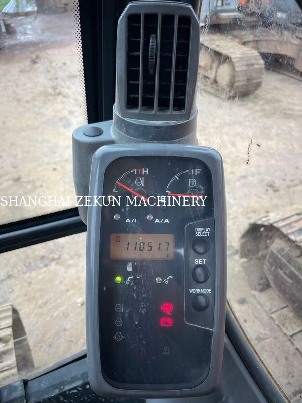 11051 giờ Máy xúc Hitachi ZX200-3G với dung tích gầu 0.8 – 1.0 M3