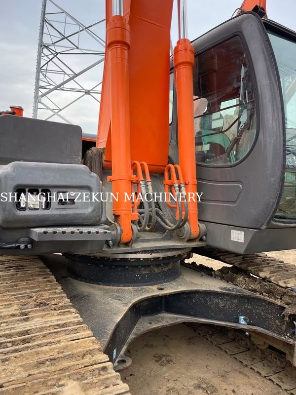 11051 giờ Máy xúc Hitachi ZX200-3G với dung tích gầu 0.8 – 1.0 M3