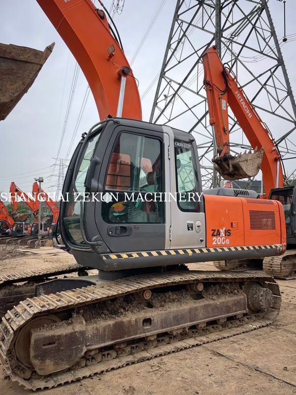 11051 giờ Máy xúc Hitachi ZX200-3G với dung tích gầu 0.8 – 1.0 M3